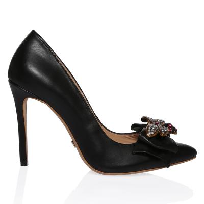 Siyah Deri Arı Taşlı Tokalı Fiyonklu Stiletto Ayakkabı